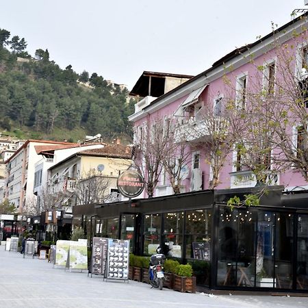 Woodland Διαμέρισμα Μπεράτ Εξωτερικό φωτογραφία